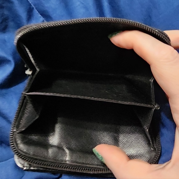 PRADA NYLON WALLET UNISEX - Picture 9 of 9